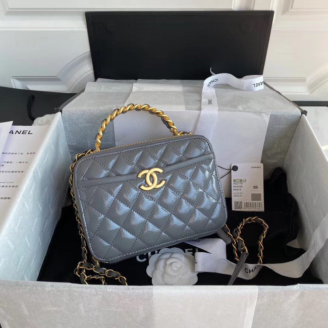 Chanel vanity case Lambskin, Shiny Crumpled Calfskin & Gold-Tone Metal AS2179 Gray