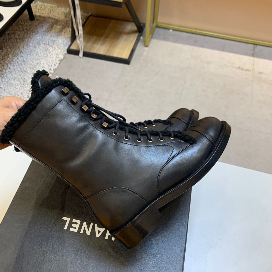 Chanel Boots 4CM Heels Calfskin Leather Shoes CH2738 Black