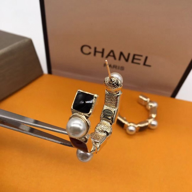Chanel Earrings CE5945