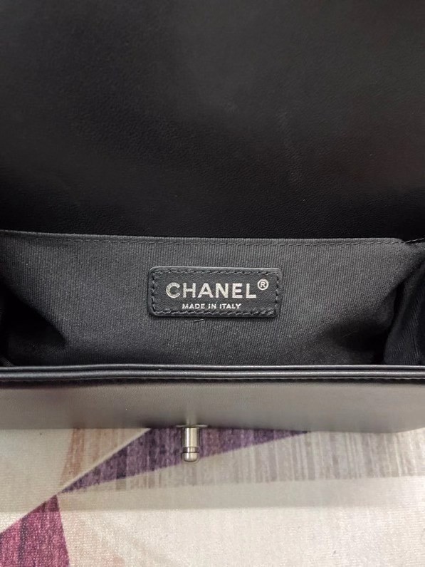 Boy Chanel Flap Shoulder Bag original Snake leather AS67086 black & Silver-Tone Metal