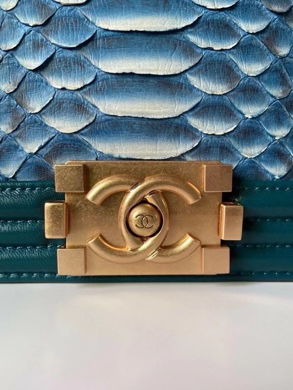 Boy Chanel Flap Shoulder Bag original Snake leather AS67086 blue