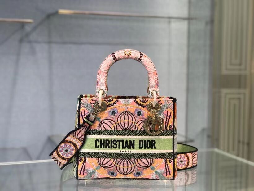 DIOR MEDIUM LADY D-LITE BAG Multicolor Tie & Dior Embroidery M0565OJb