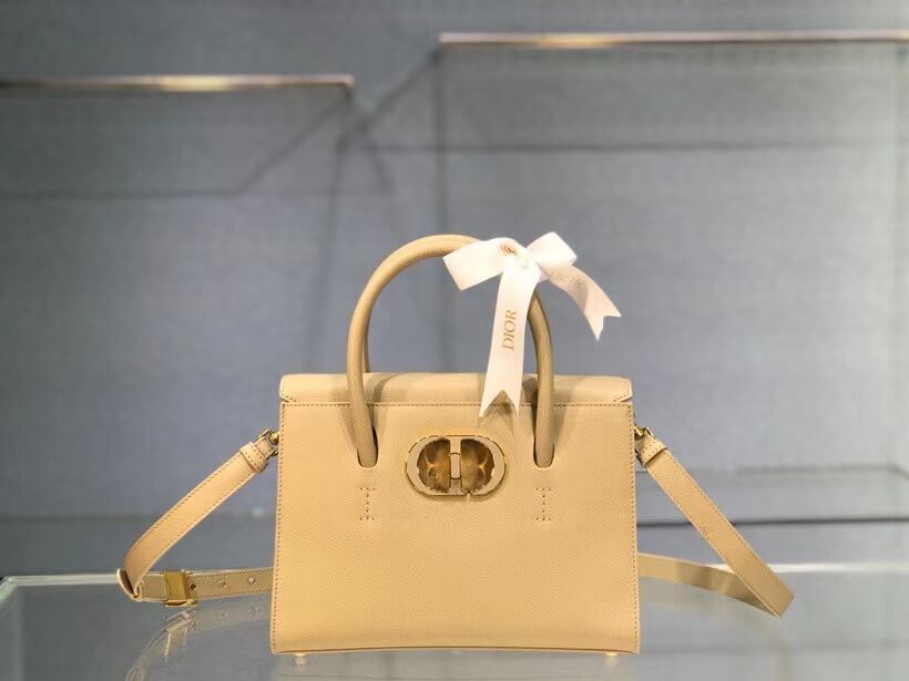 DIOR MEDIUM ST HONORE TOTE Grained Calfskin M9321UMBA Beige