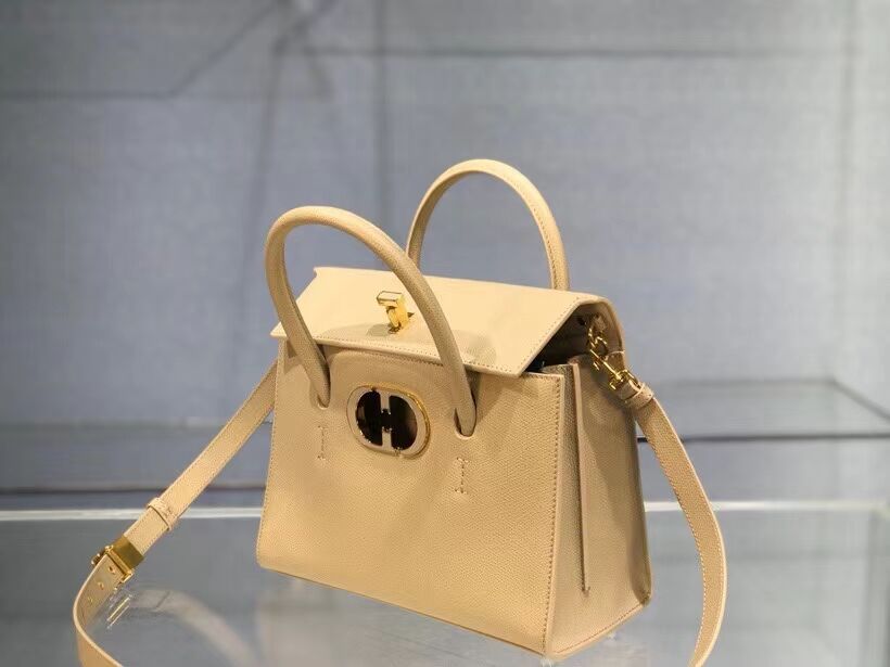 DIOR MEDIUM ST HONORE TOTE Grained Calfskin M9321UMBA Beige