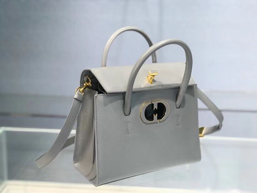 DIOR MEDIUM ST HONORE TOTE Grained Calfskin M9321UMBA  gray