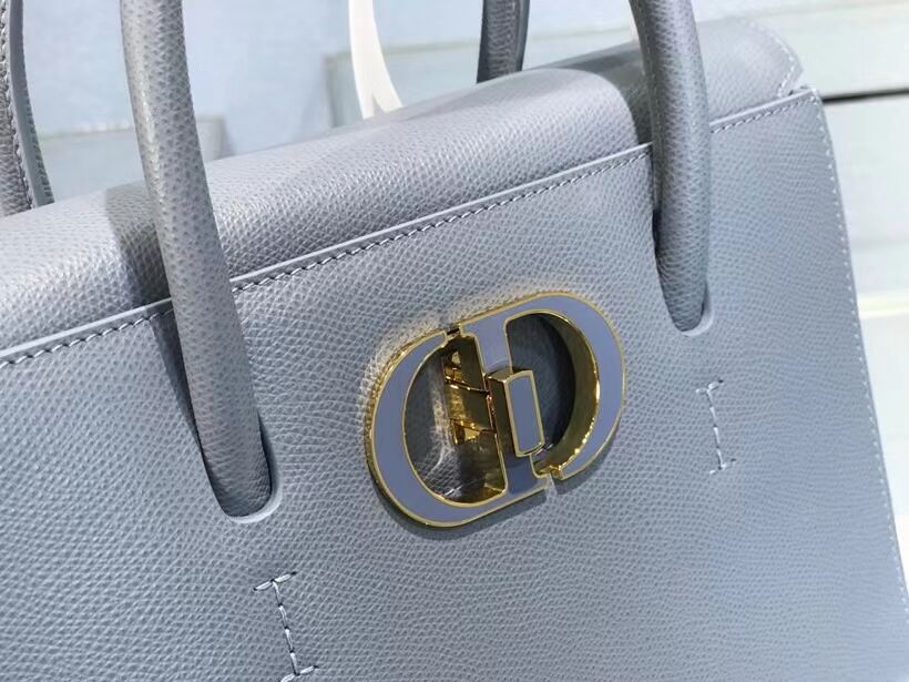 DIOR MEDIUM ST HONORE TOTE Grained Calfskin M9321UMBA sky blue