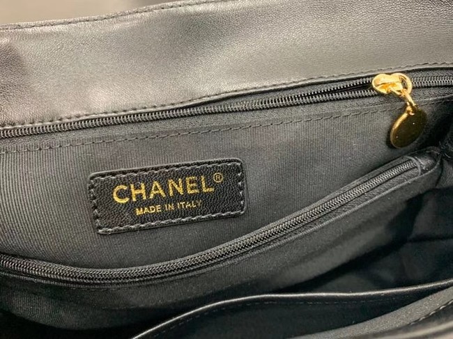 Chanel flap bag Lambskin & & Gold-Tone Metal A92233 black