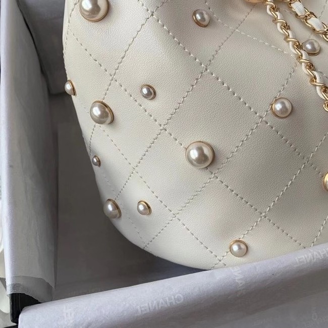 Chanel small drawstring bag Lambskin & Gold Metal AS2322 white
