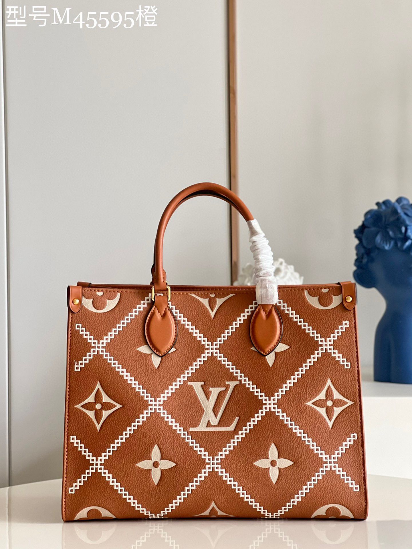 Louis Vuitton ONTHEGO MM M45595 Brown