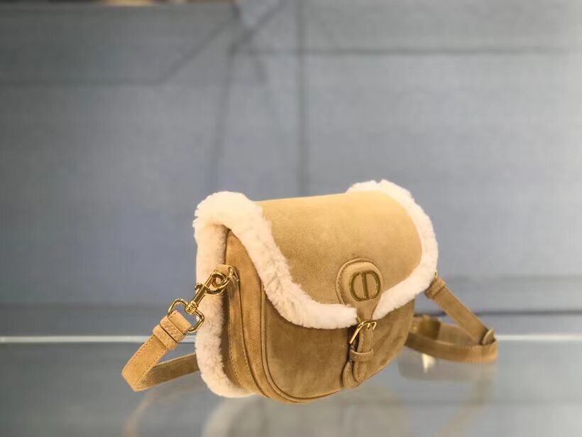 MEDIUM DIOR BOBBY BAG Camel-Colored Shearling M9319U