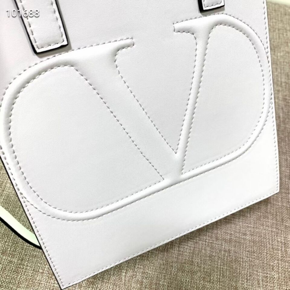 VALENTINO Origianl leather tote V2022 white