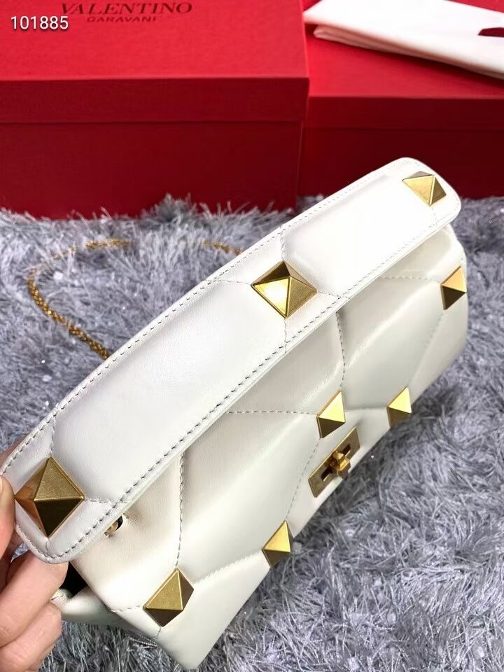 Valentino medium Garavani Roman Stud V2060 white