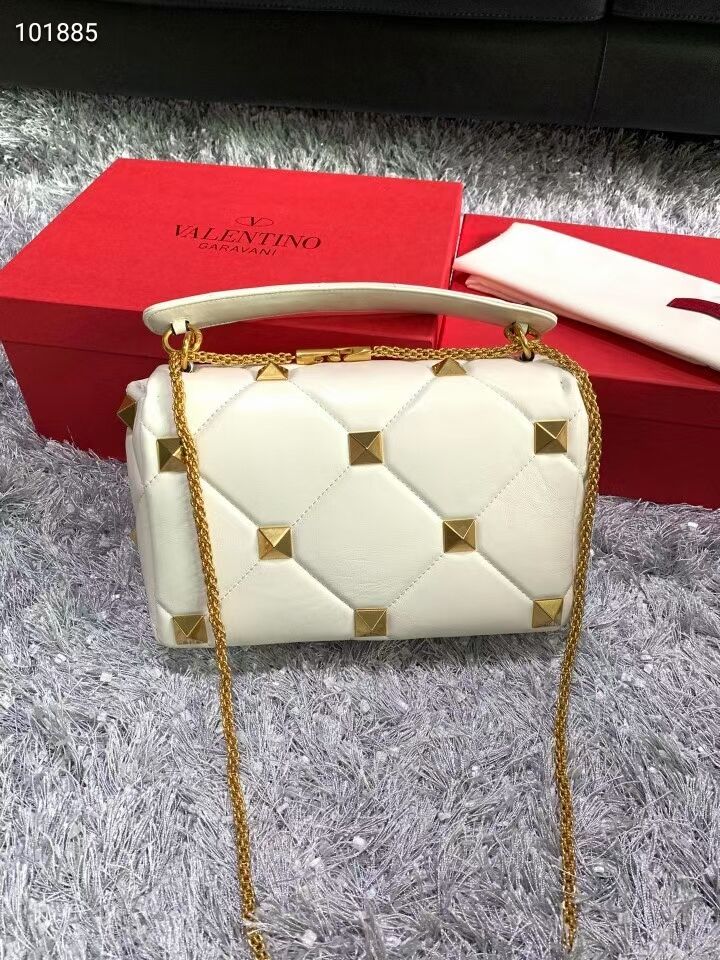 Valentino medium Garavani Roman Stud V2060 white