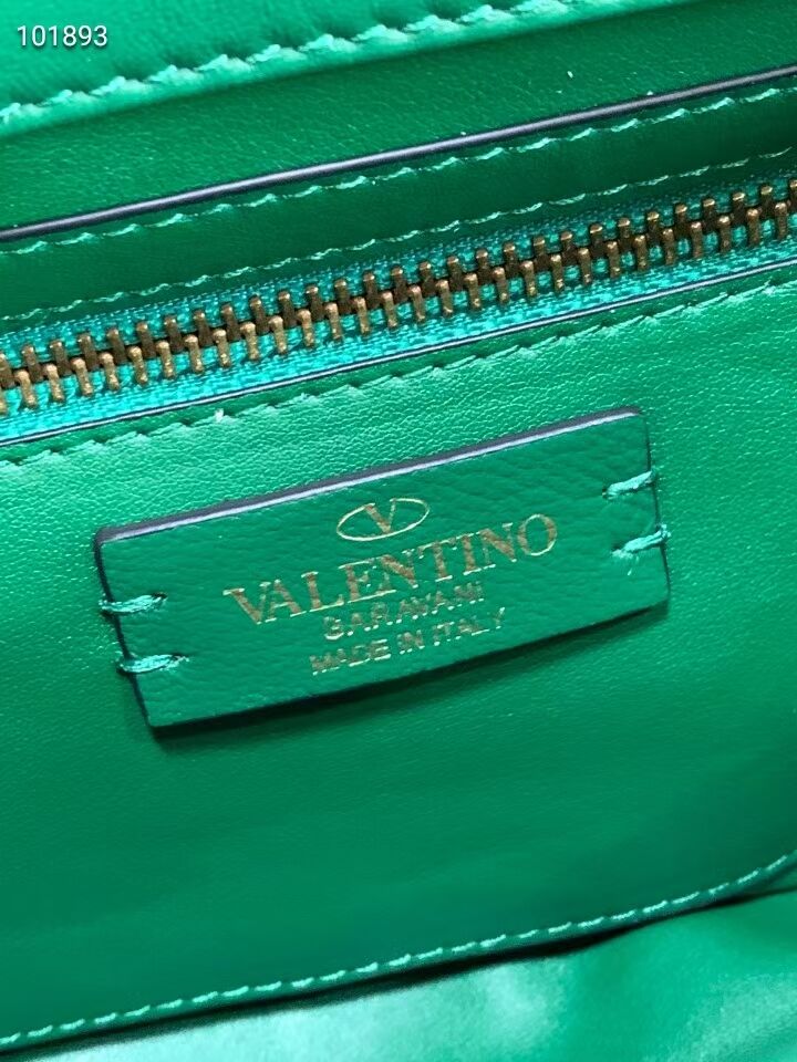 Valentino mini Garavani Roman Stud V2061 green