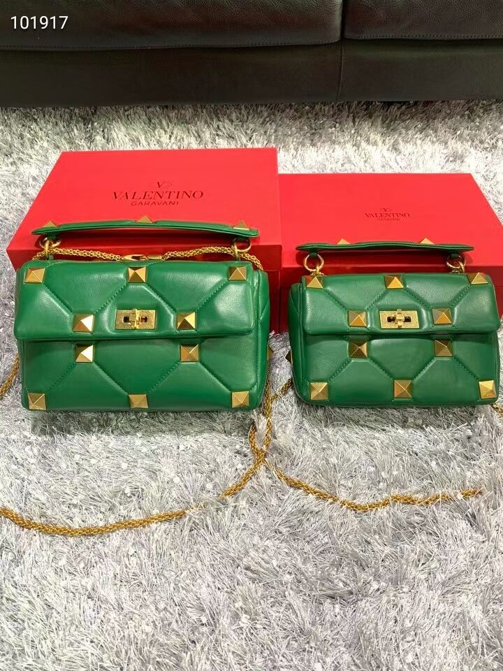 Valentino mini Garavani Roman Stud V2061 green