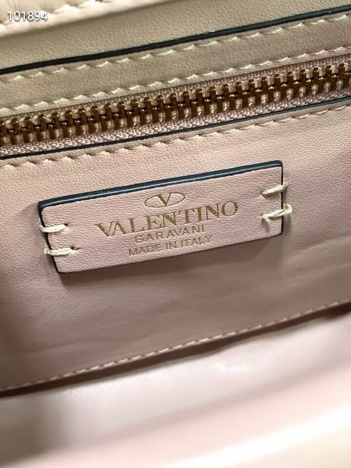 Valentino mini Garavani Roman Stud V2061 pink