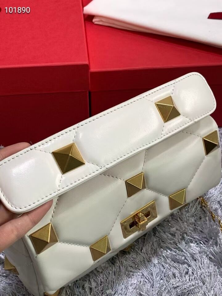 Valentino mini Garavani Roman Stud V2061 white