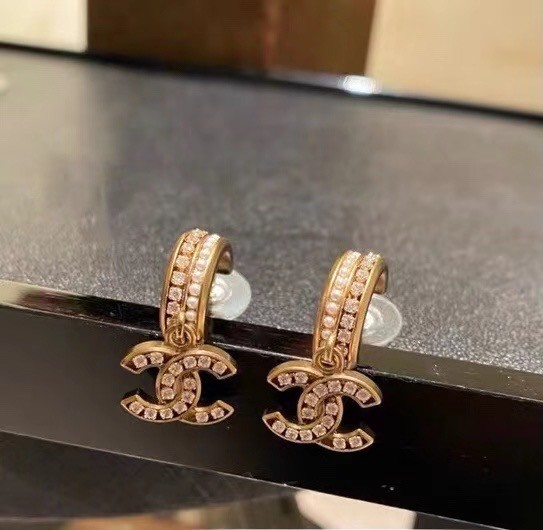 Chanel Earrings CE6001