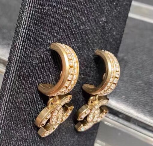 Chanel Earrings CE6001