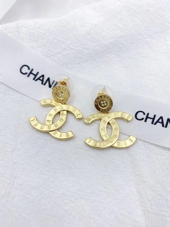 Chanel Earrings CE6019