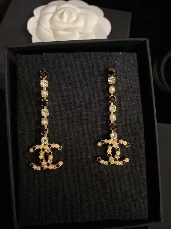 Chanel Earrings CE6022