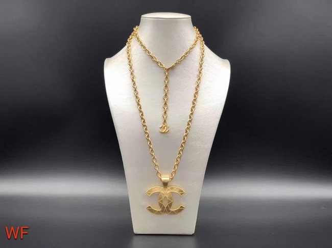 Chanel Necklace CE6030