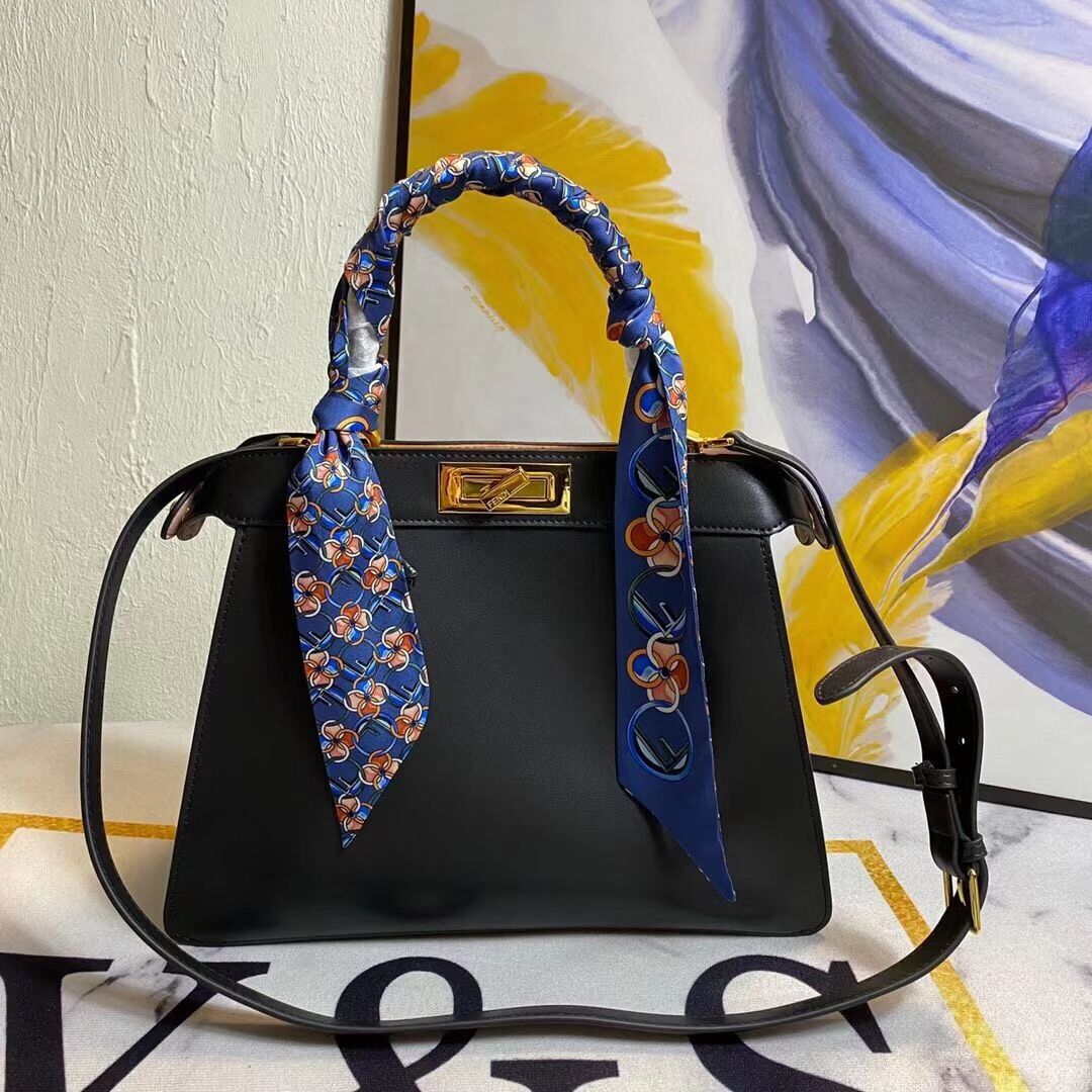 FENDI PEEKABOO ICONIC MEDIUM black leather bag F6946