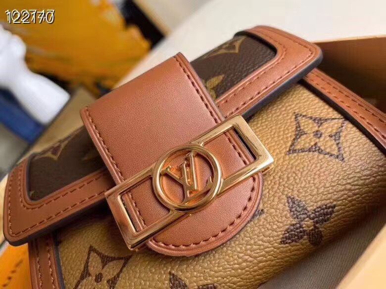 Louis Vuitton M68725 Dauphine Compact Wallet