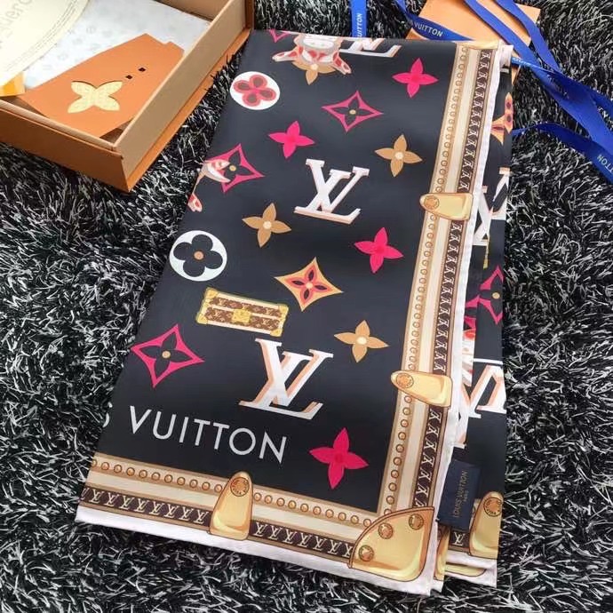 Louis Vuitton silk Scarf 77030-1