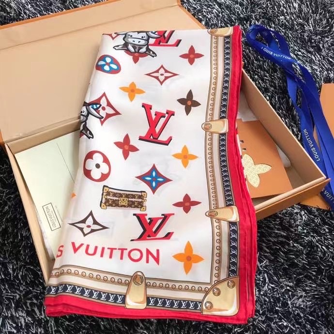 Louis Vuitton silk Scarf 77030-2