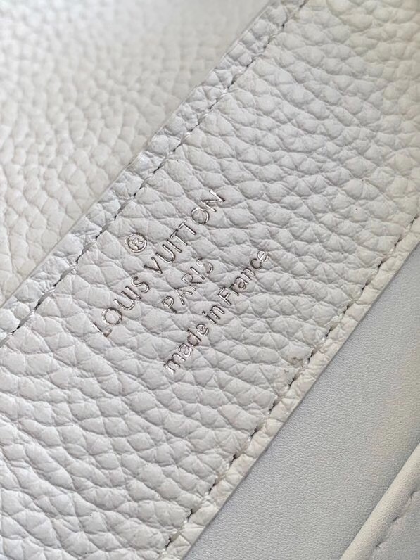 Louis vuitton CAPUCINES MINI M56072 WHITE