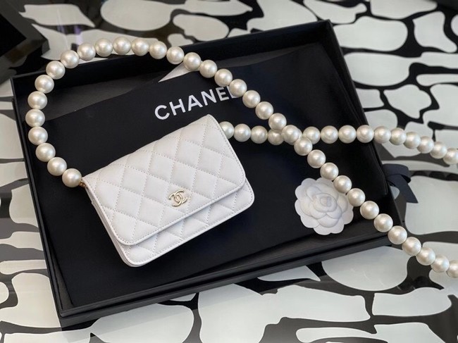 Chanel Sheepskin Original Leather Pocket AP2059 white
