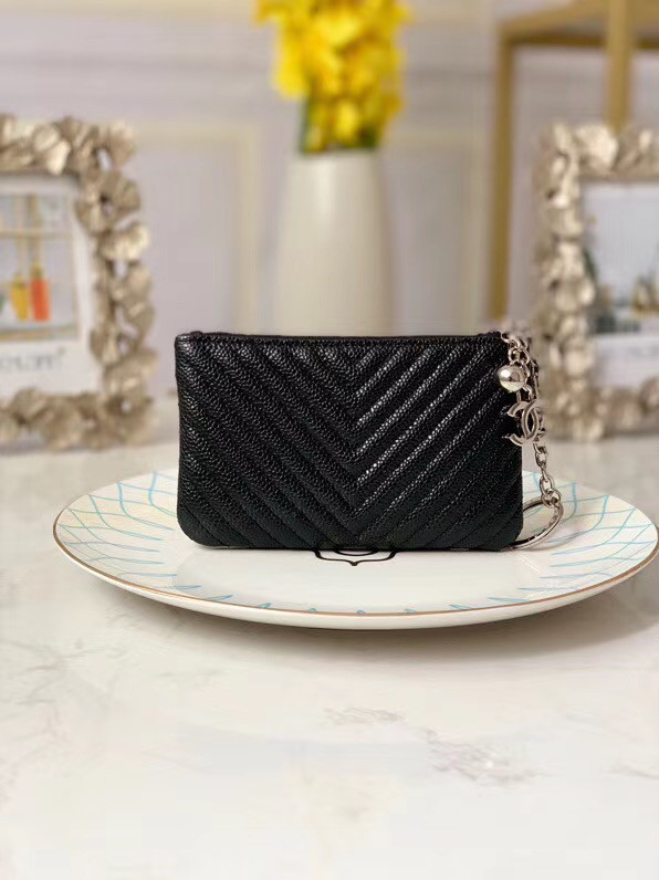 Chanel zipped wallet Goatskin AP31504-2 Black