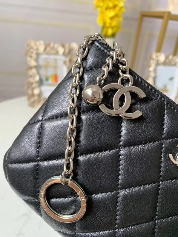 Chanel zipped wallet Goatskin AP31504-5 Black
