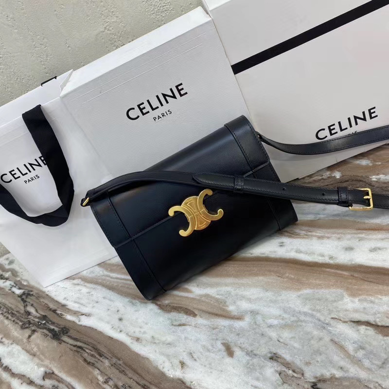 Celine TEEN TRIOMPHE BAG IN SHINY CALFSKIN 195263 black