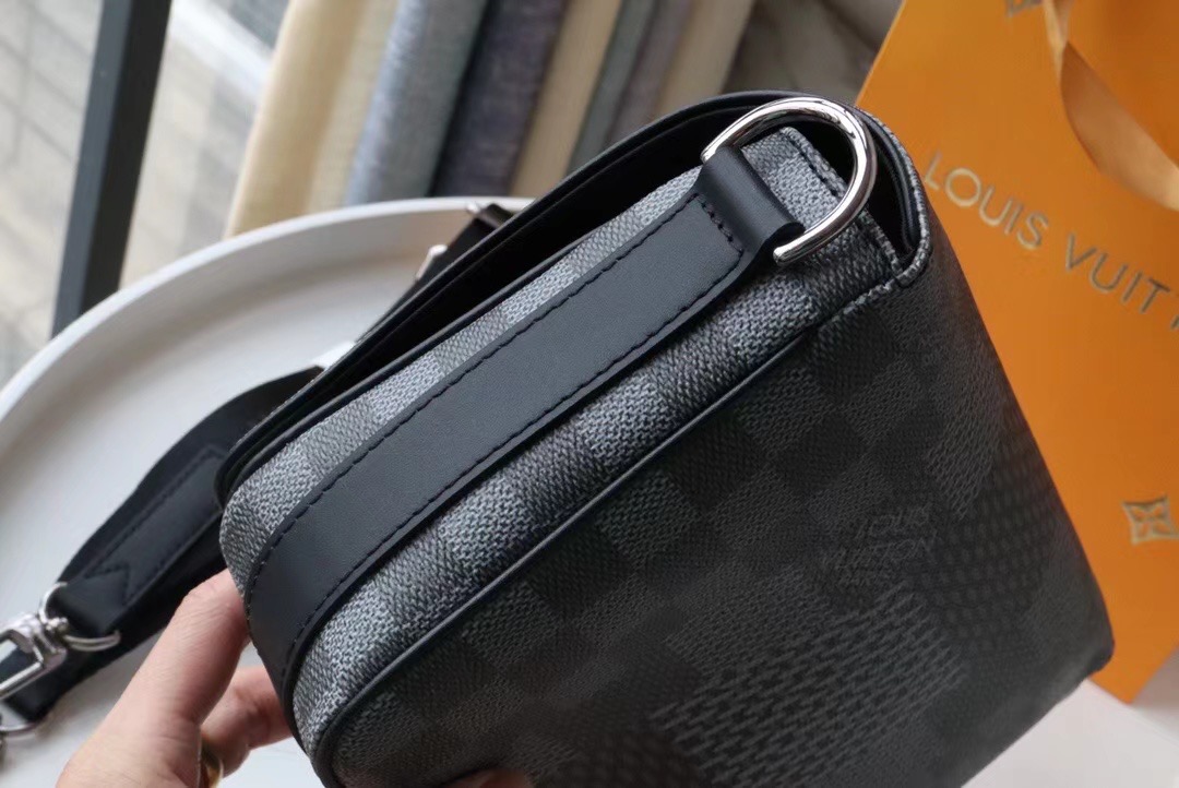 Louis Vuitton Original STUDIO MESSENGER N50013 black