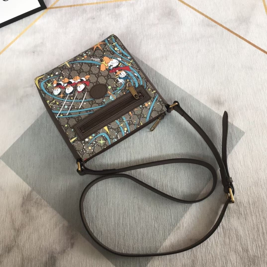 Gucci GG Supreme canvas shoulder bag 645054 brown