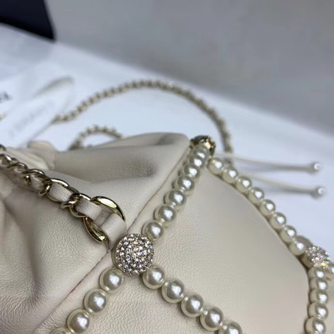 Chanel drawstring bag Lambskin & Gold Metal AS2388 white