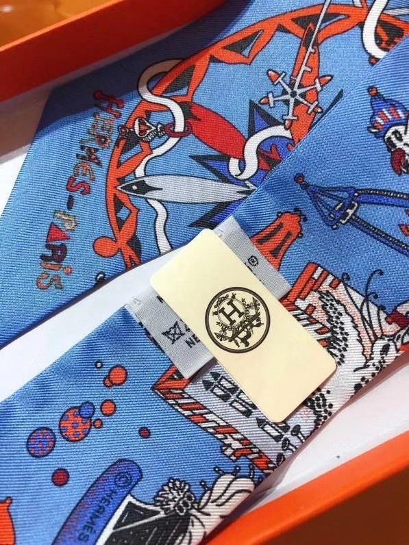 Hermes Twilly Small silk scarf H06356