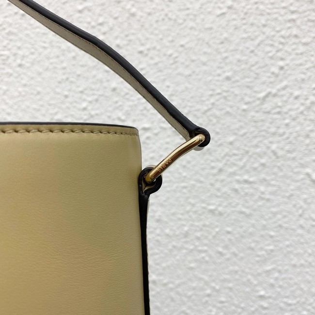 Celine BUCKET BAG IN SHINY CALFSKIN 193043 cream