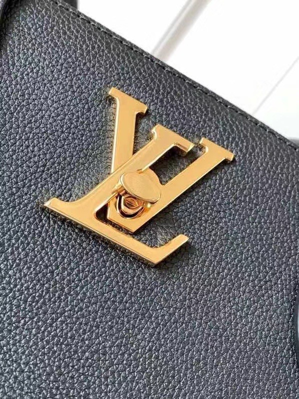 Louis vuitton original LOCKME SHOPPER M57345 black