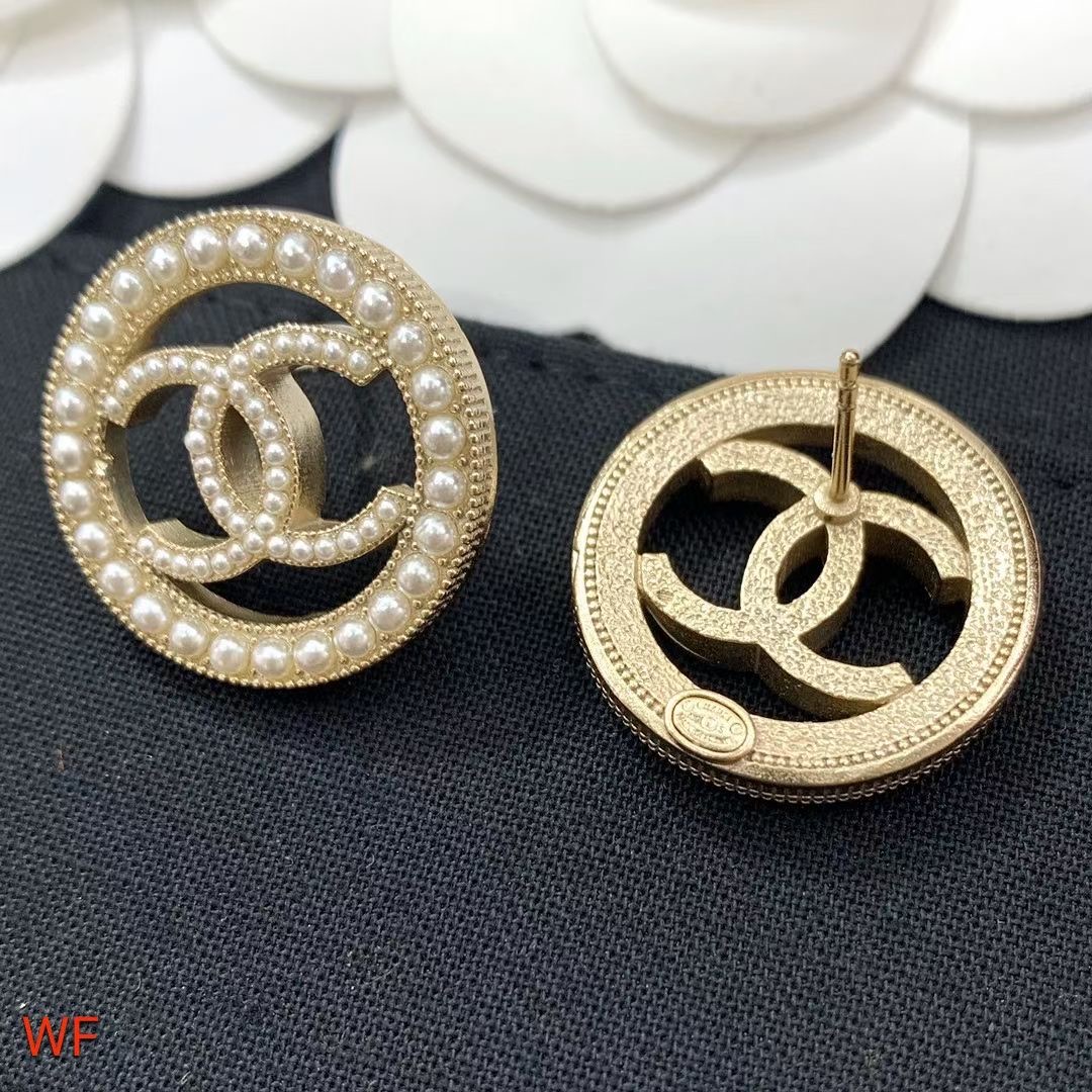 Chanel Earrings CE6110