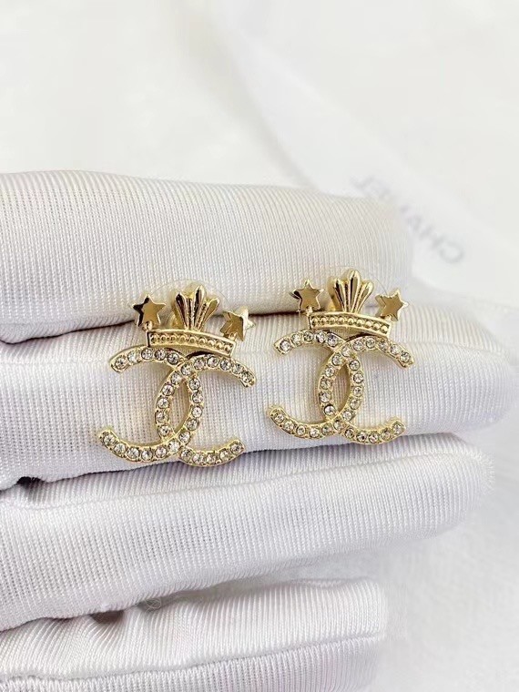 Chanel Earrings CE6135