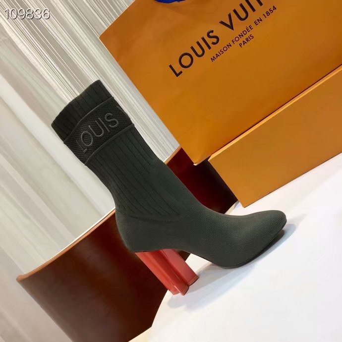 Louis Vuitton Shoes LV1073DS-5