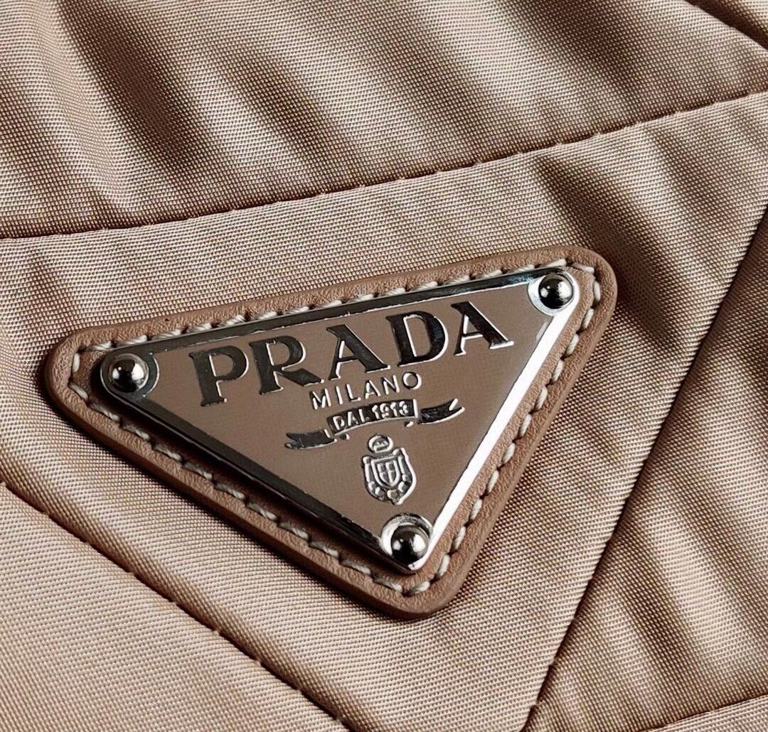 Prada Re-Edition nylon shoulder bag 1BC151A Biscuits