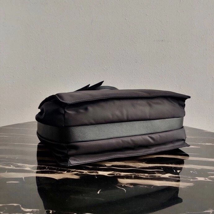 Prada Re-Edition nylon tote bag 1BC318 black
