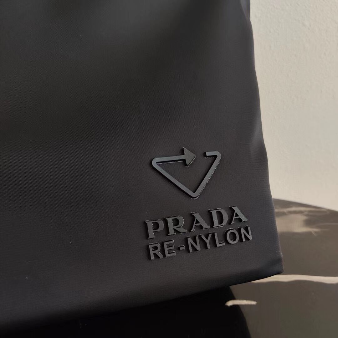 Prada Re-Edition nylon tote bag 1BG107 black