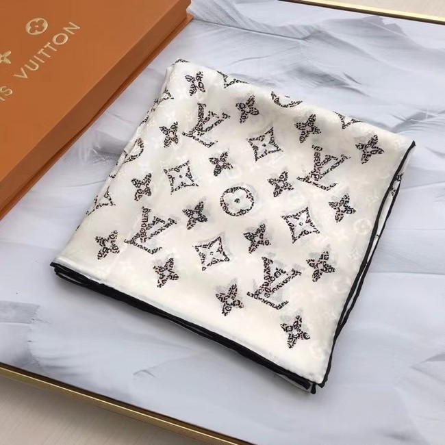 Louis Vuitton silk Scarf 77031