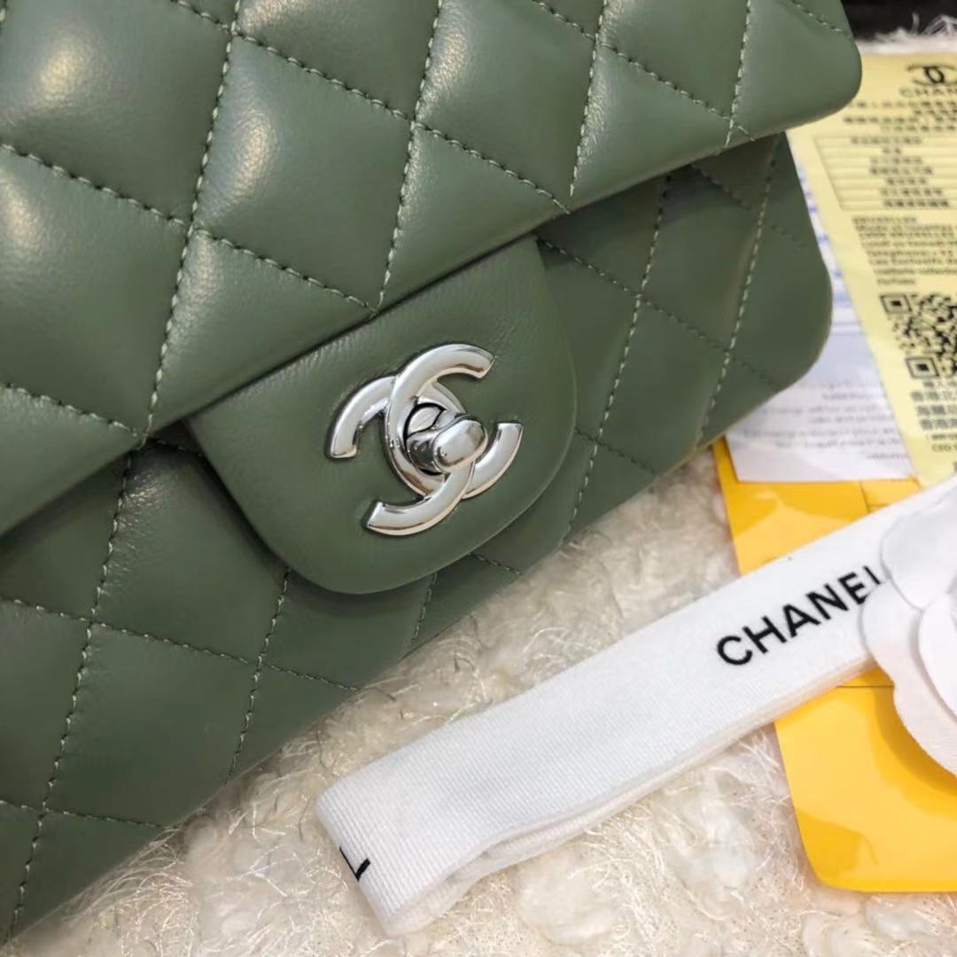 CHANEL Classic Handbag Lambskin  A1116 green