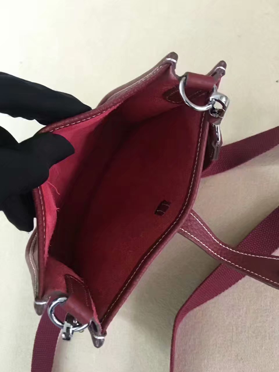 Hermes Evelyne original togo leather mini Shoulder Bag H15698 Burgundy